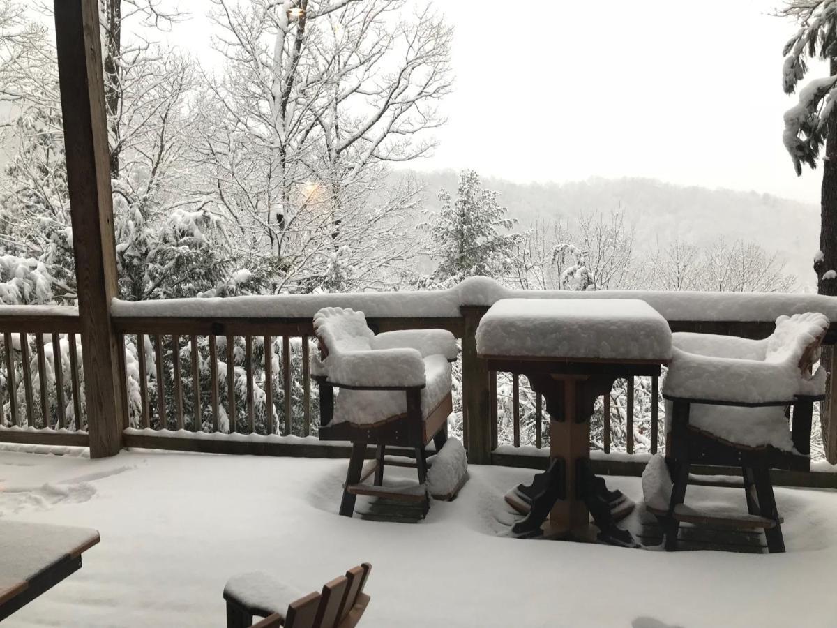 Lazy Bear Lodge Valle Crucis 외부 사진